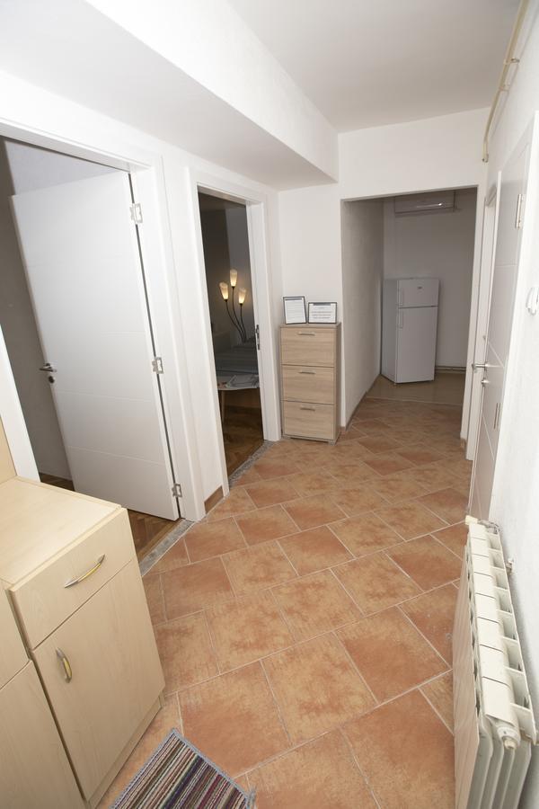 Downtown 3 Bedroom Apartment Saraybosna Dış mekan fotoğraf