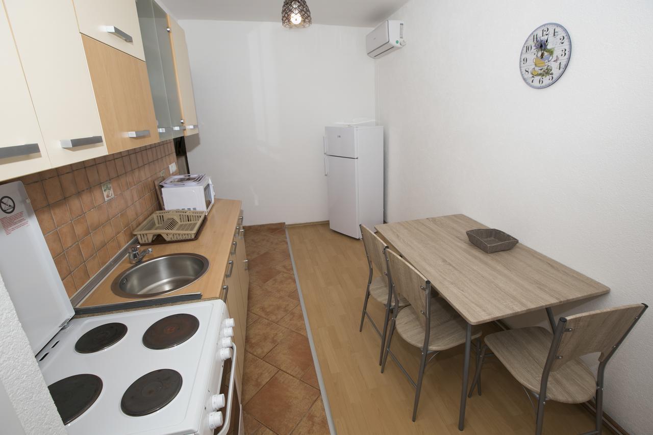 Downtown 3 Bedroom Apartment Saraybosna Dış mekan fotoğraf