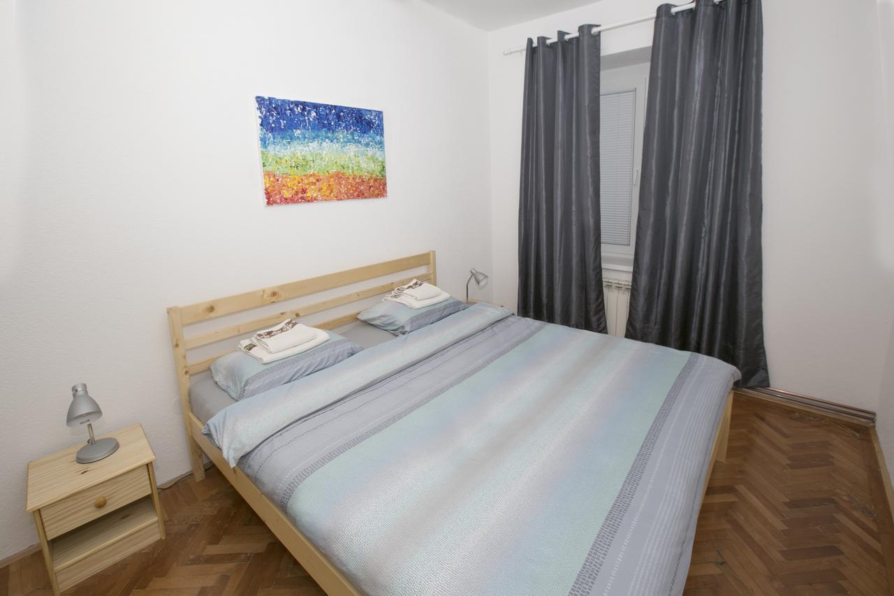 Downtown 3 Bedroom Apartment Saraybosna Dış mekan fotoğraf