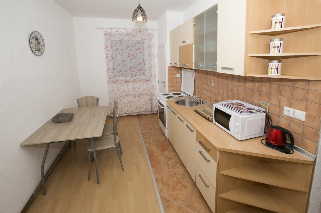 Downtown 3 Bedroom Apartment Saraybosna Dış mekan fotoğraf