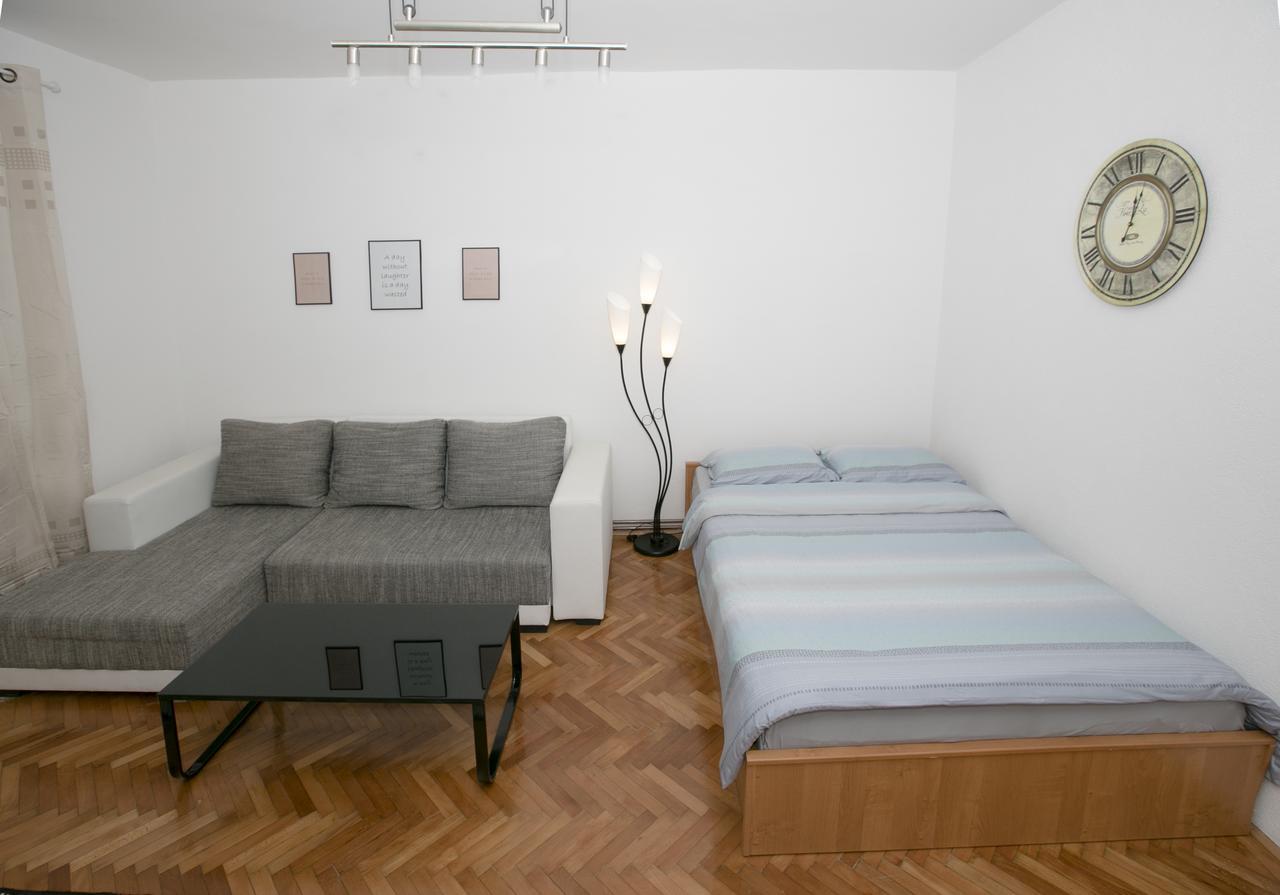 Downtown 3 Bedroom Apartment Saraybosna Dış mekan fotoğraf